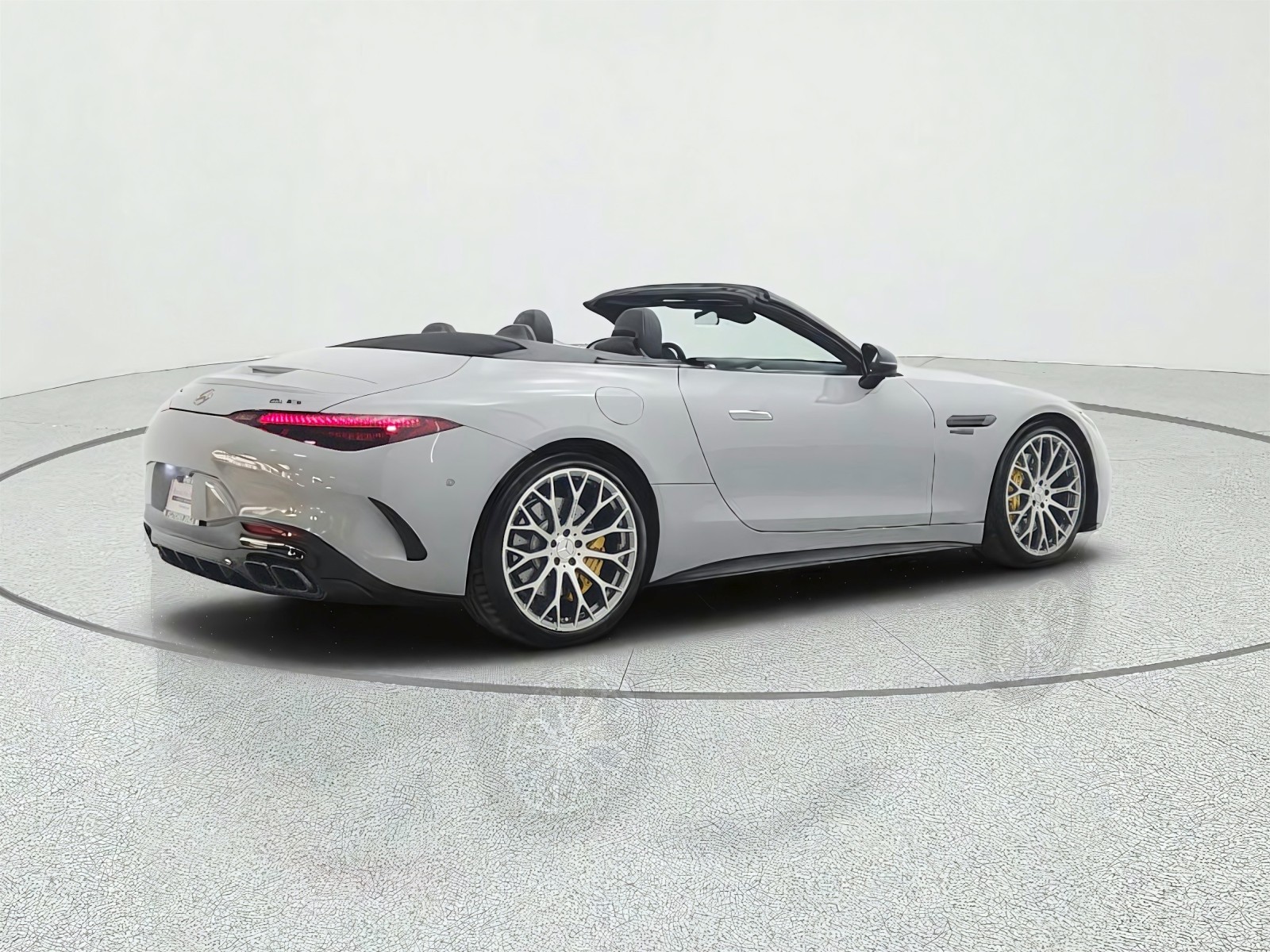 Certified Used 2022 MANUFAKTUR Alpine Grey Mercedes-Benz AMG® SL 63 Roadster image 5