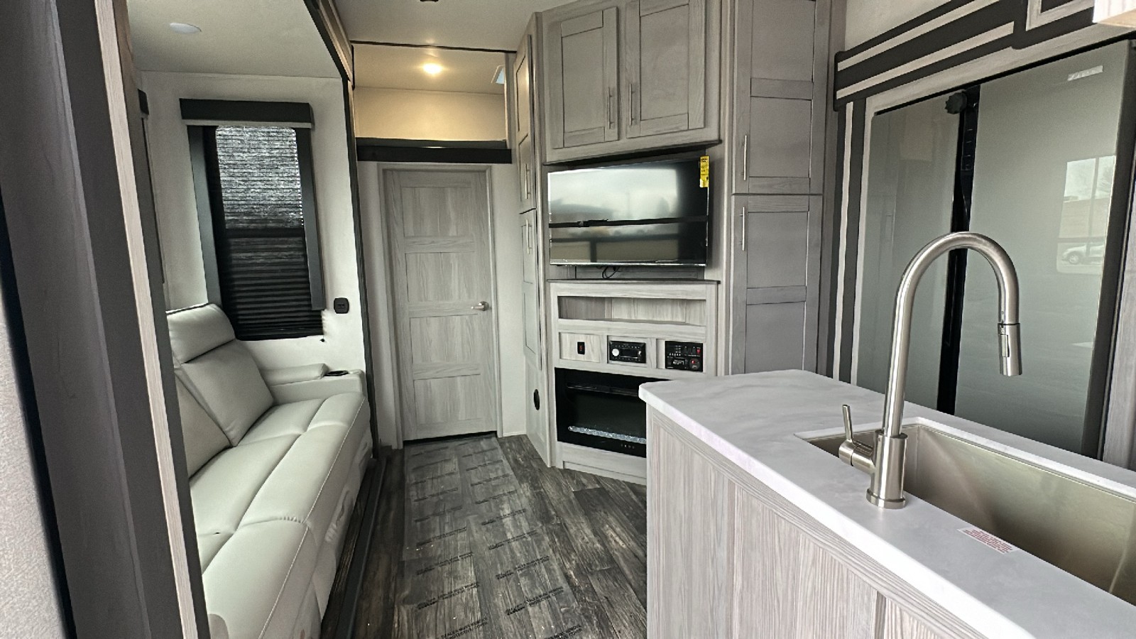 2024 Keystone Impact 367 - Fifth Wheel  16