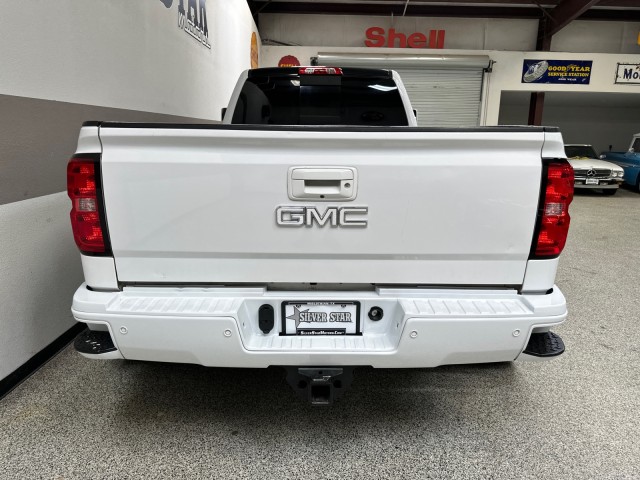 2016 GMC Sierra 3500HD Denali DRW 4WD Duramax in , 