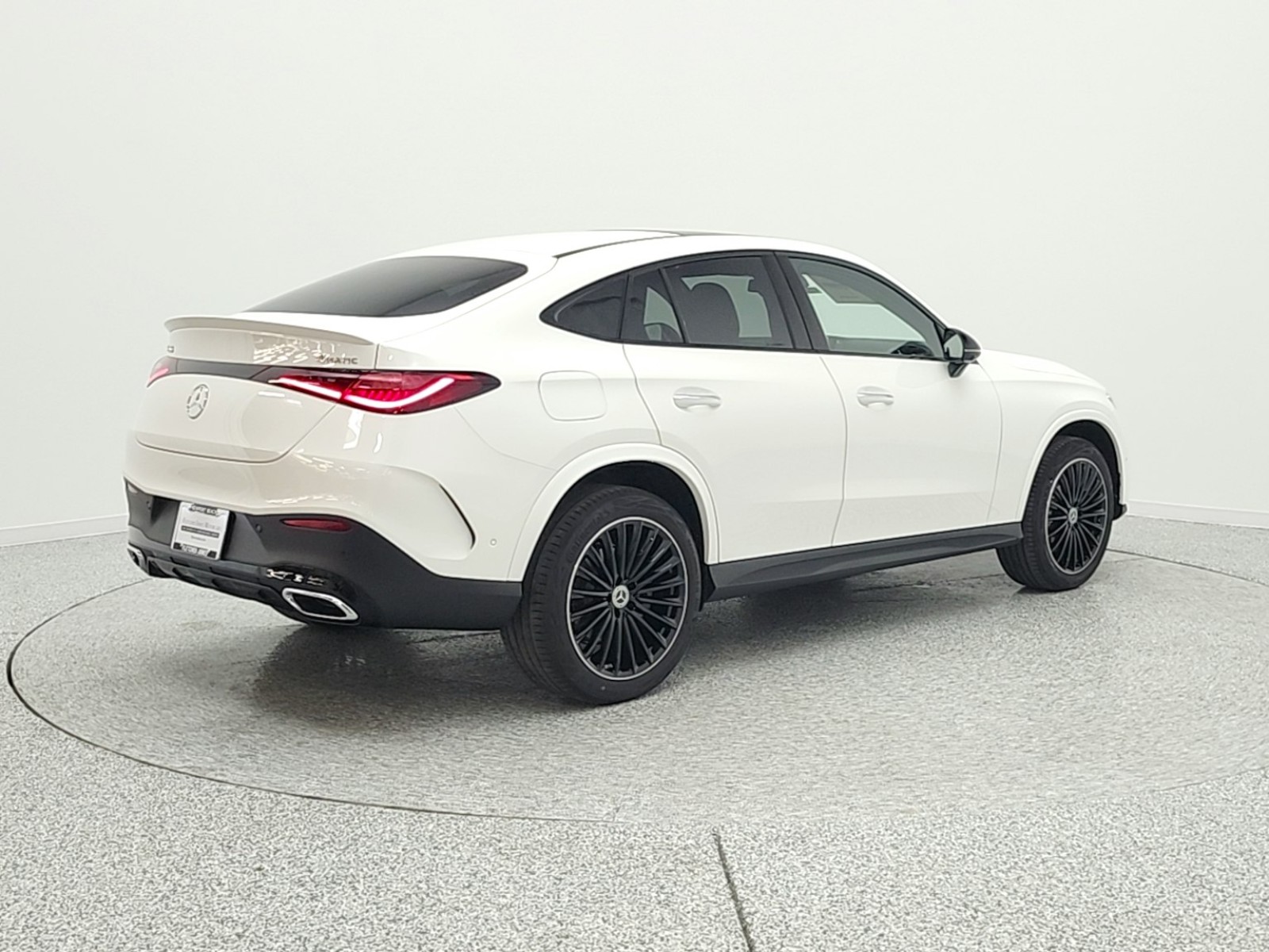 New 2026 Polar White Mercedes-Benz GLC 300 image 5