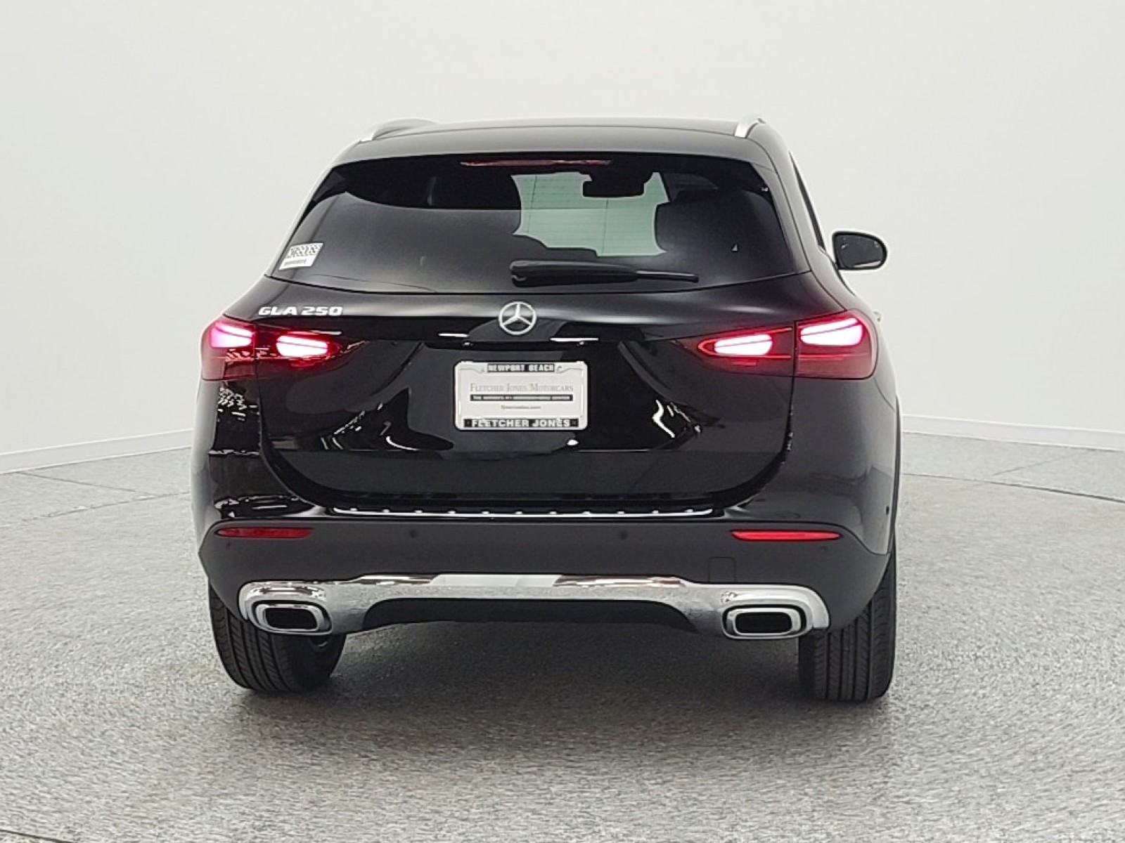 New 2026 Night Black Mercedes-Benz GLA 250 image 6