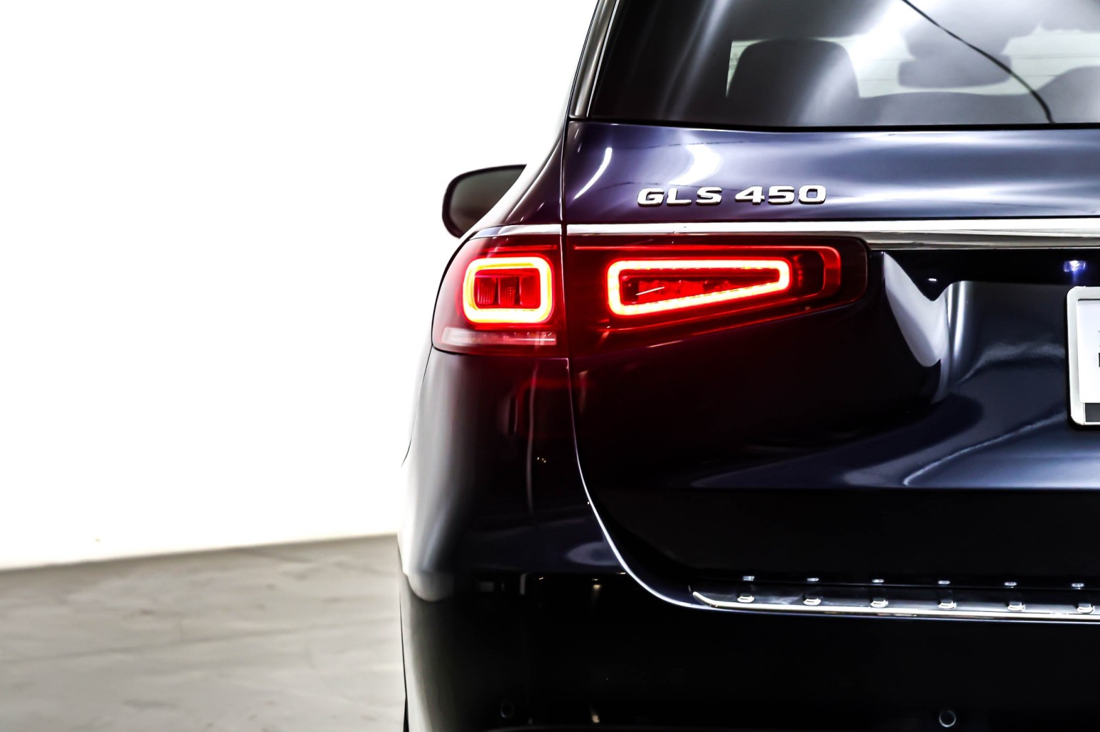 Used 2022 Lunar Blue Metallic Mercedes-Benz GLS 450 4MATIC® SUV image 14