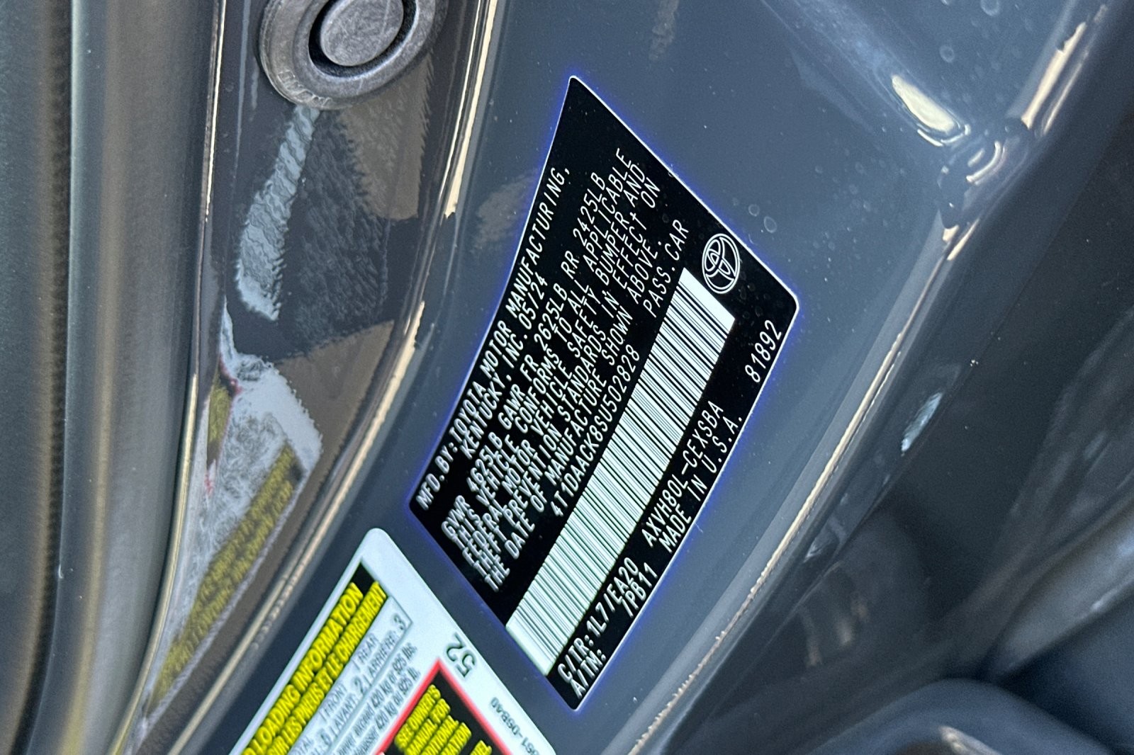 Used 2025 GRAY Toyota LE image 27