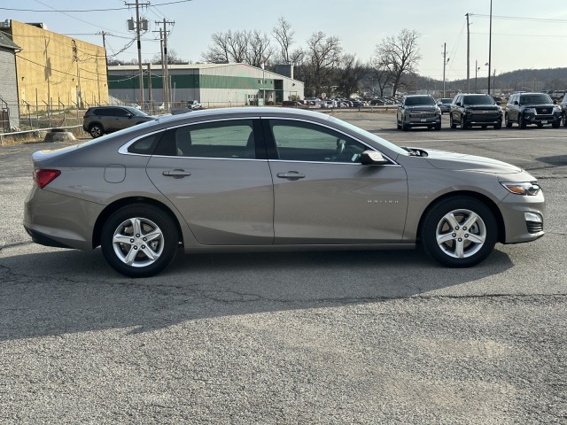 2024 Chevrolet Malibu LT 2