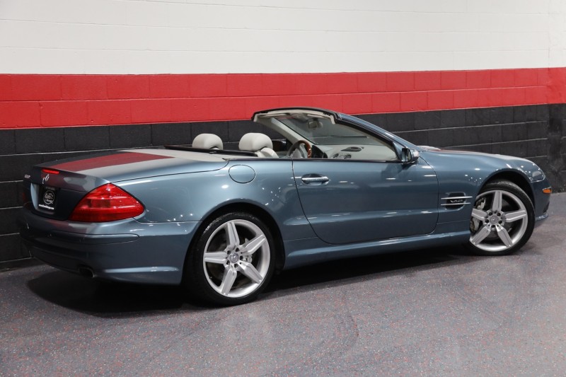 2004 Mercedes-Benz SL600 V12 AMG Sport 2dr Convertible in , 