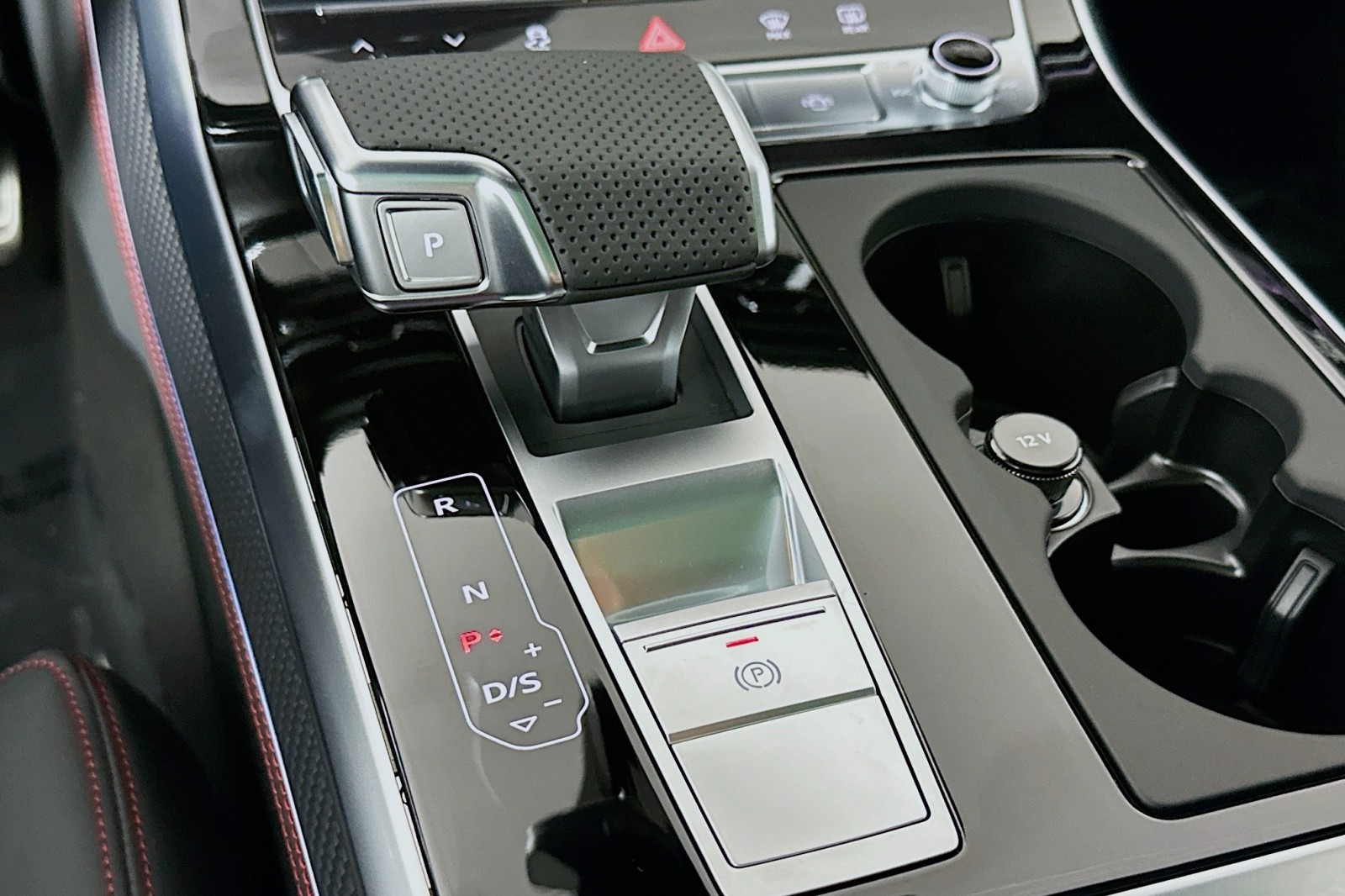 New 2026 Mythos Black Metallic Audi performance image 7