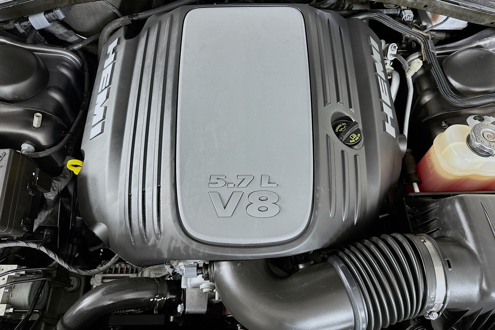 Used 2023 Granite Pearlcoat Dodge R/T image 13