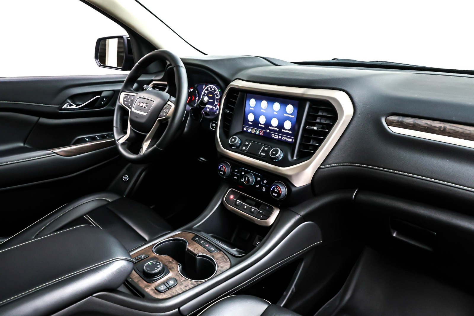 Used 2023 Ebony Twilight Metallic GMC AWD 4dr Denali image 16