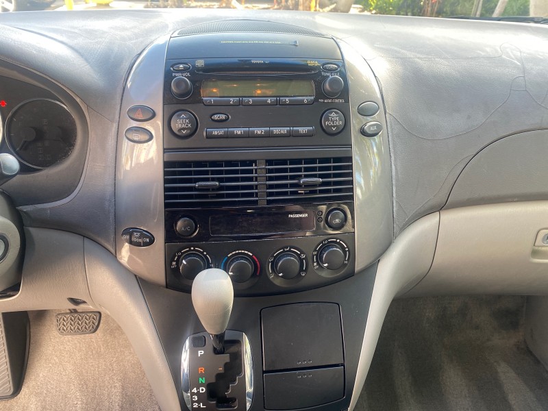 2010 Toyota Sienna LE LOW MILES 41,871 1 OWNER 7 PASSENGER in , 