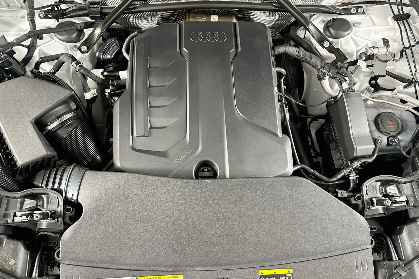 New 2026 Arkona White Audi Premium image 12