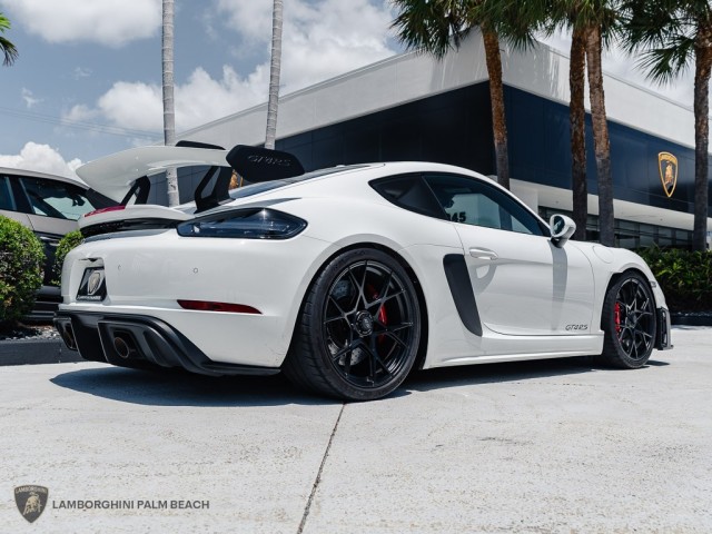 Porsche 718 Cayman