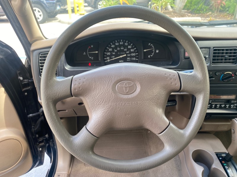 2002 Toyota Tacoma 1 OWNER AUTO AC 4 CYL in , 