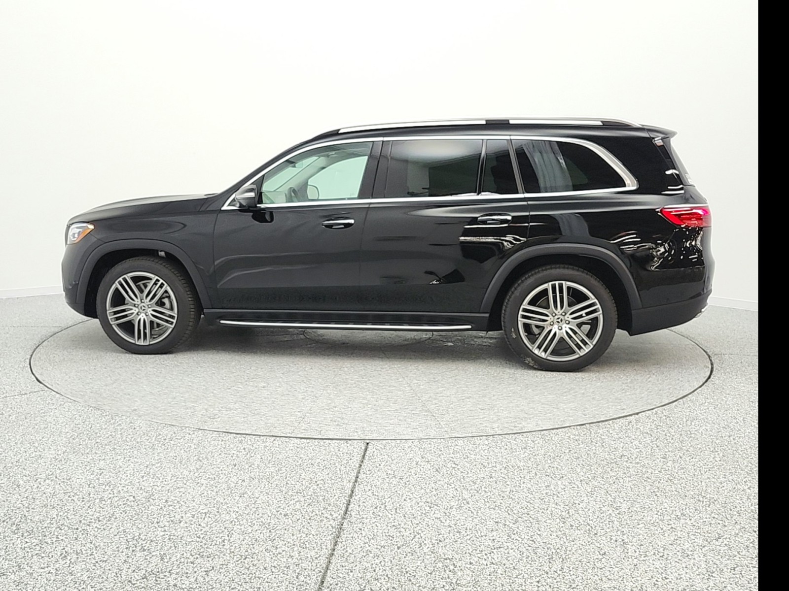 New 2026 Black Mercedes-Benz GLS 450 image 8