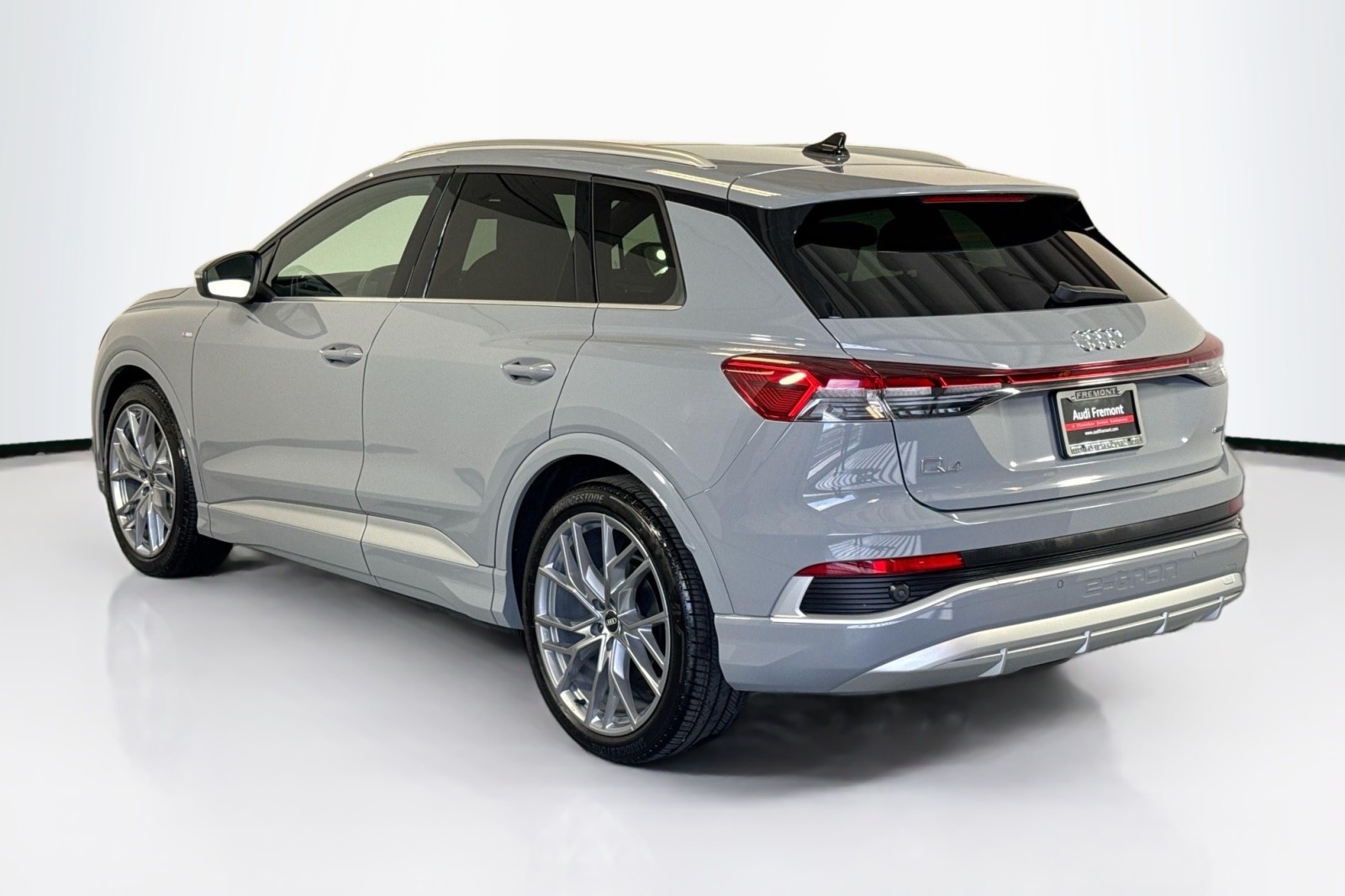 Used 2025 Pebble Gray Audi Premium Plus image 7