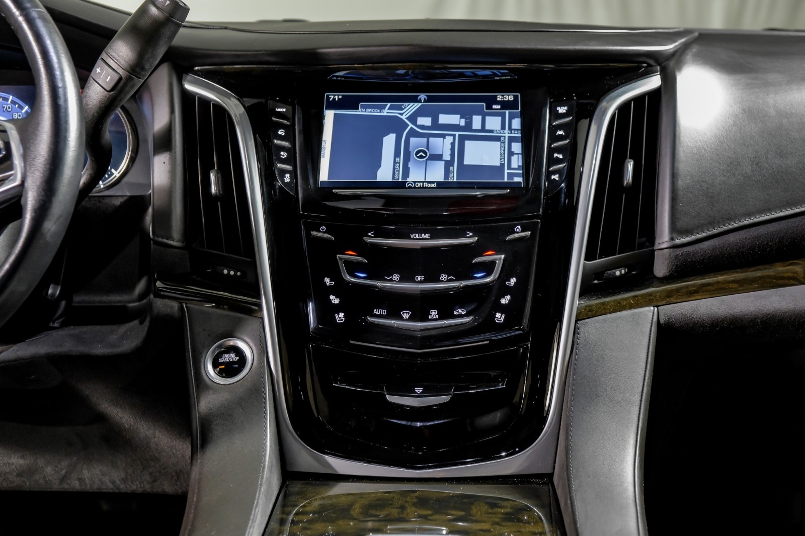 2020 Cadillac Escalade ESV Platinum 24