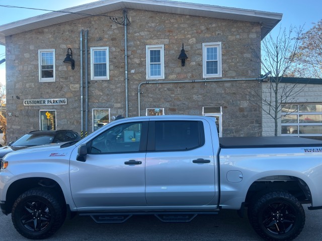 2021 Chevrolet Silverado 1500 Custom Trail Boss 2