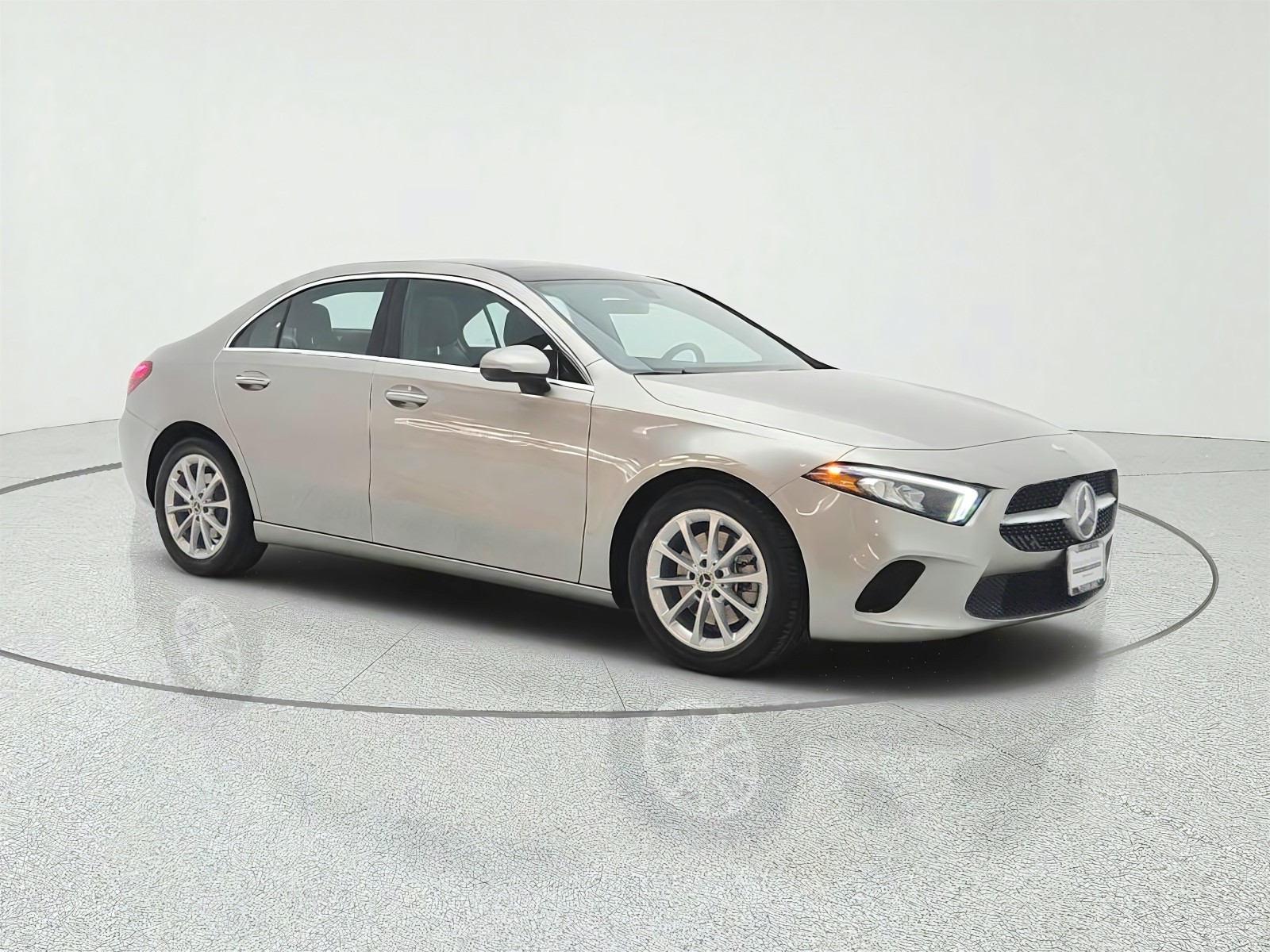 Used 2020 Mojave Silver Metallic Mercedes-Benz A 220 Sedan image 3