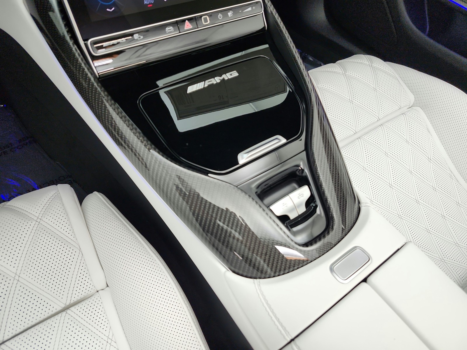 New 2026 MANUFAKTUR Alpine Grey Mercedes-Benz AMG® SL 63 image 11