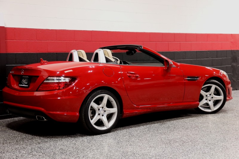 2012 Mercedes-Benz SLK 350 AMG Sport 2dr Roadster in , 