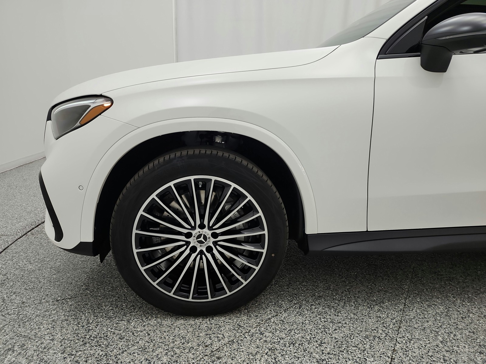 New 2027 Polar White Mercedes-Benz GLC 300 4MATIC® Coupe image 13