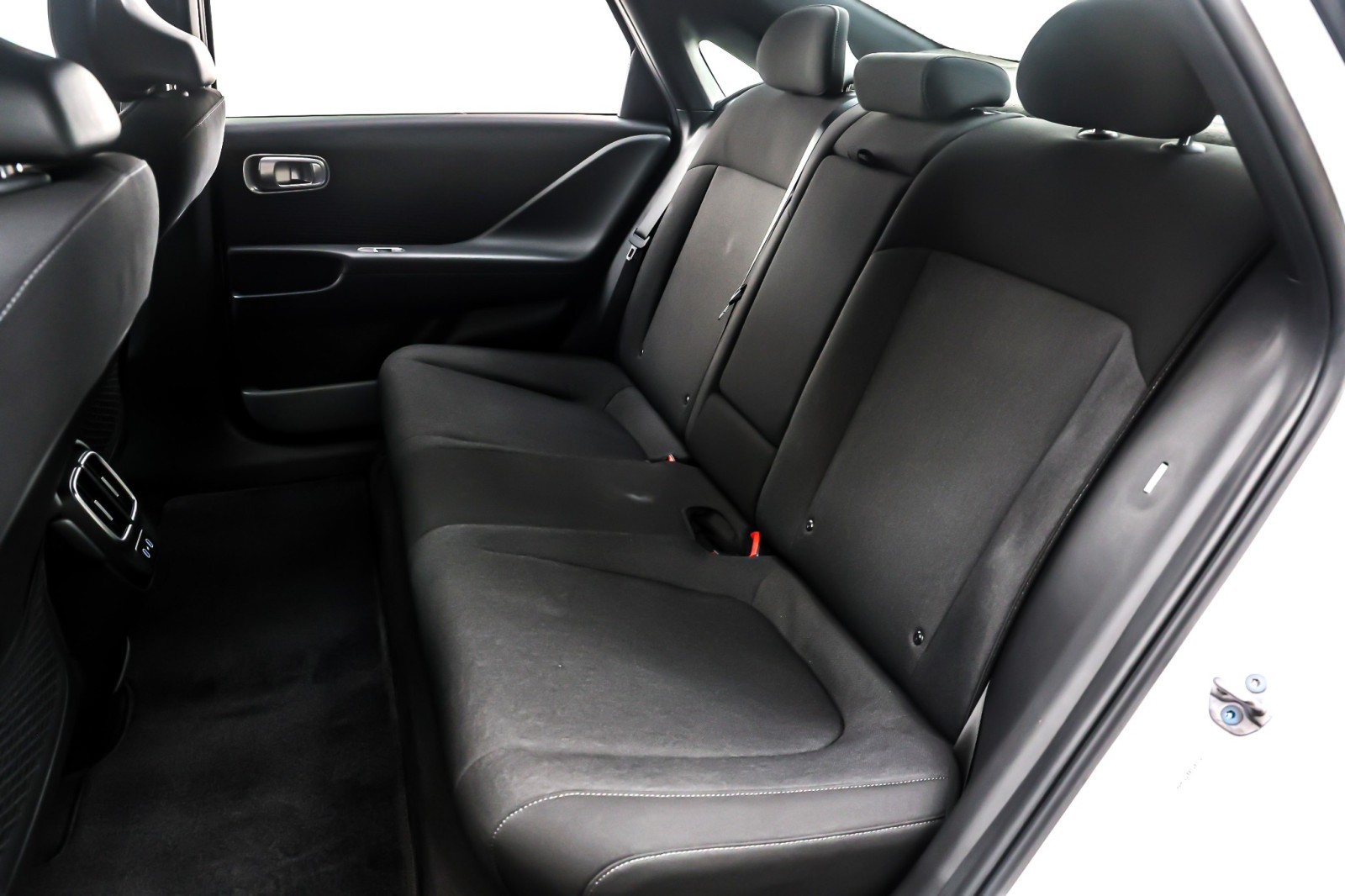 Used 2025 Serenity White Hyundai SE Standard Range RWD image 8