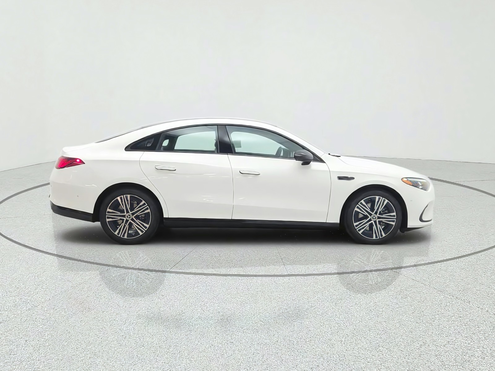 New 2027 Polar White Mercedes-Benz CLA 220 Hybrid FWD image 4