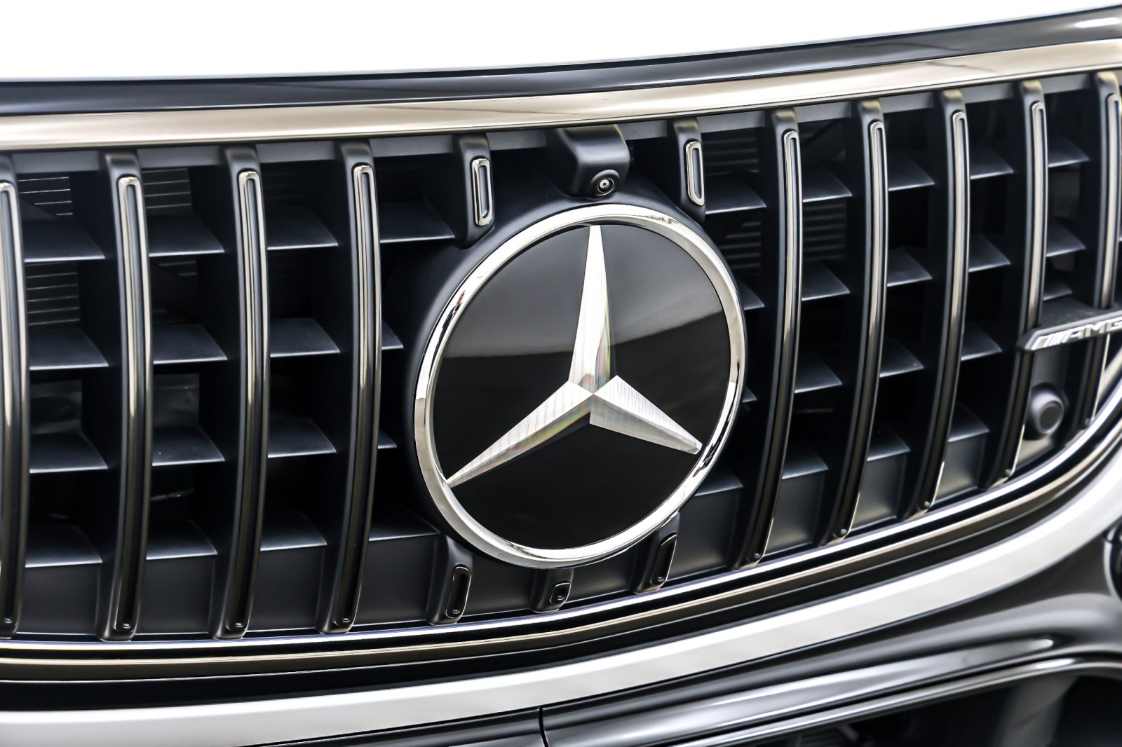 New 2026 MANUFAKTUR Moonlight White Magno Mercedes-Benz AMG® E 53 E image 13