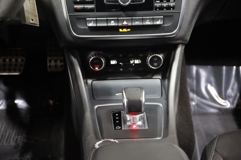 2015 Mercedes-Benz GLA 45 AMG 4MATIC w/Performance Pkgs 4dr Suv in , 