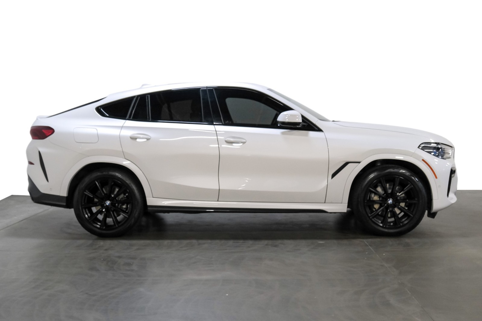 2022 BMW X6 xDrive40i MSport ExecutivePkg 4ZoneClmt ParkAsst Shadowline 6