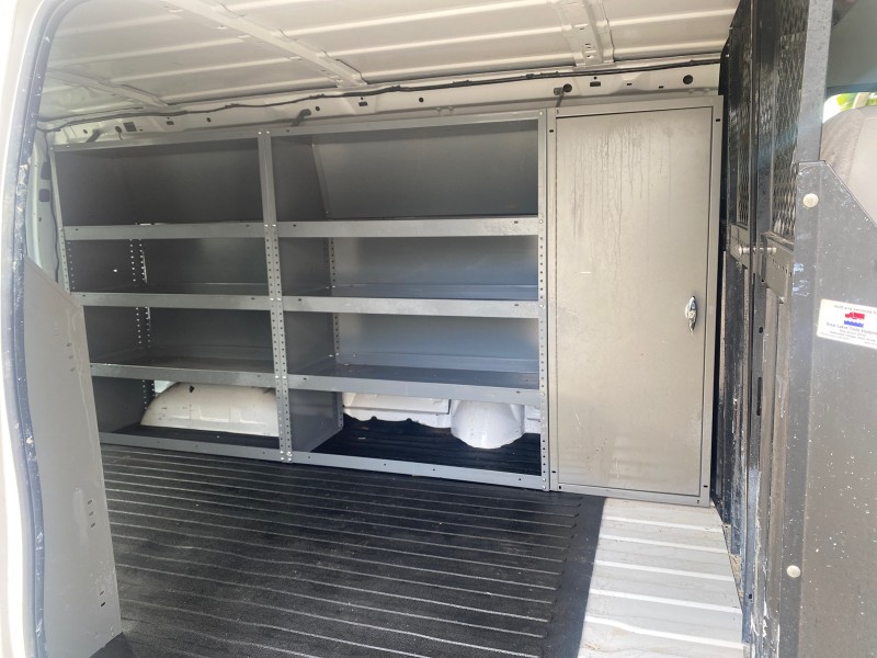 2000 Ford Econoline Cargo Van LOW MILES 68,046 in , 