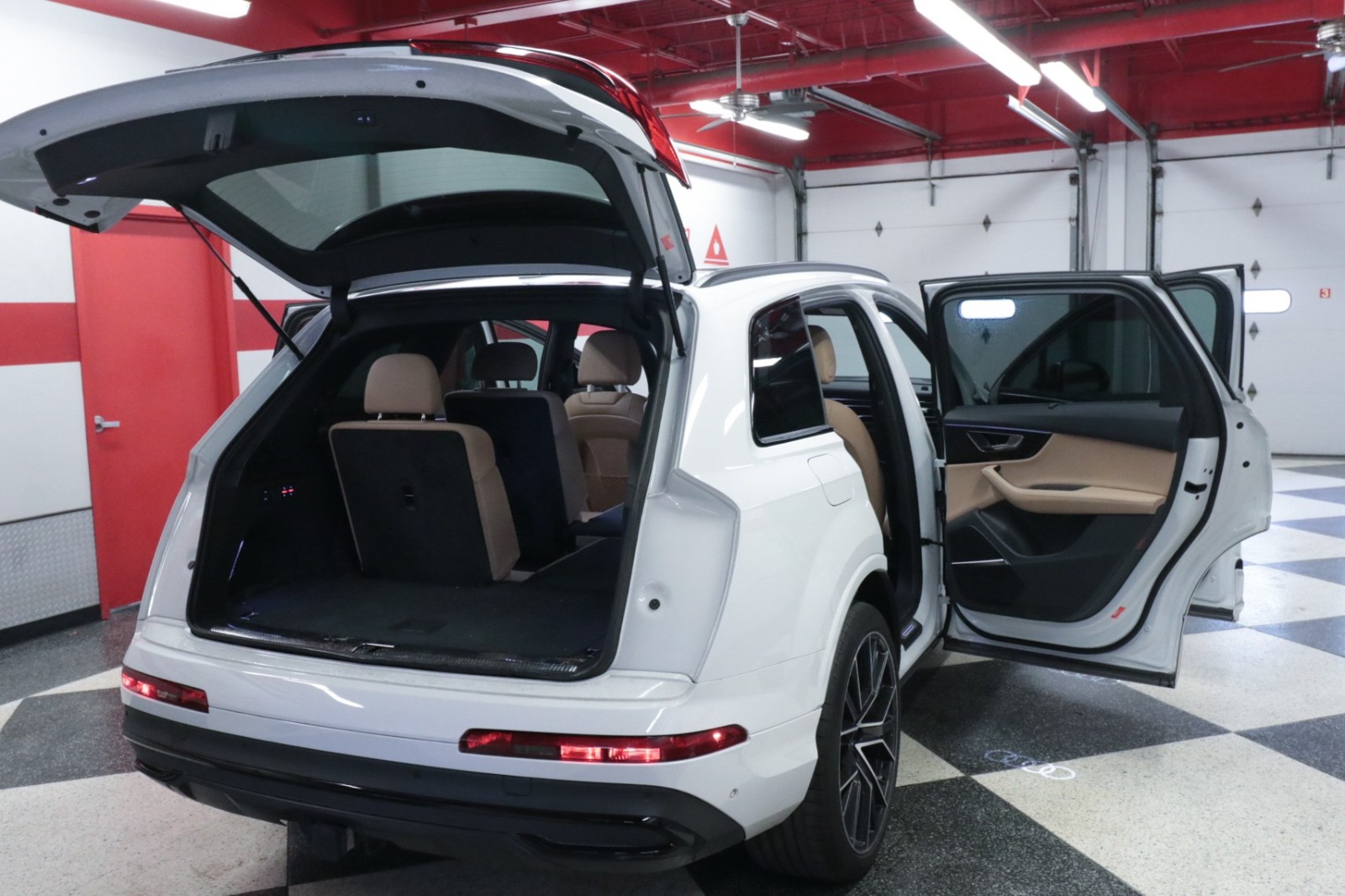 Used Car 2023 Audi Q7  Prestige For Sale Under $50,000 In Austin, Texas