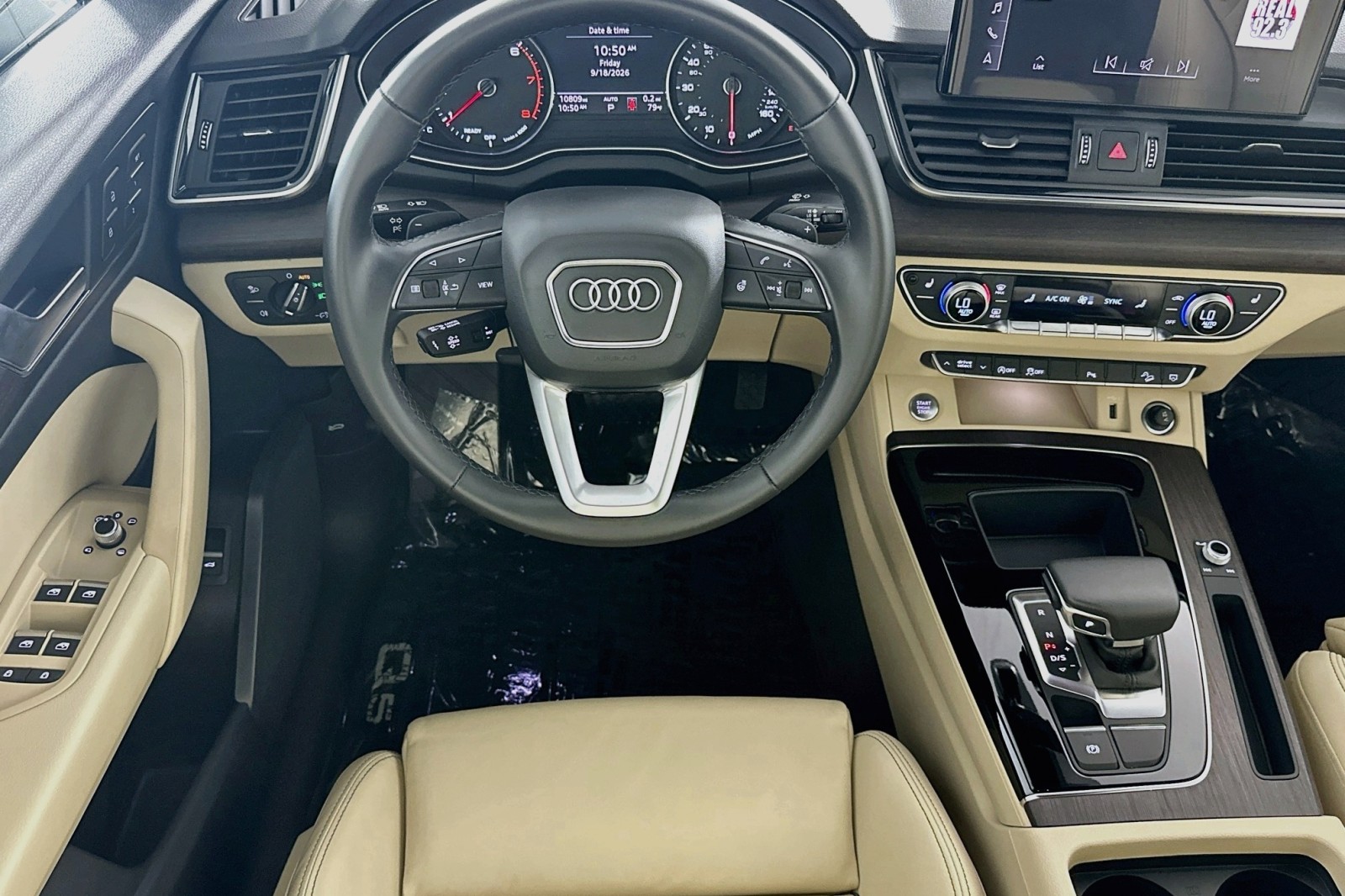 Used 2023 Florett Silver Metallic Audi S line Premium image 5