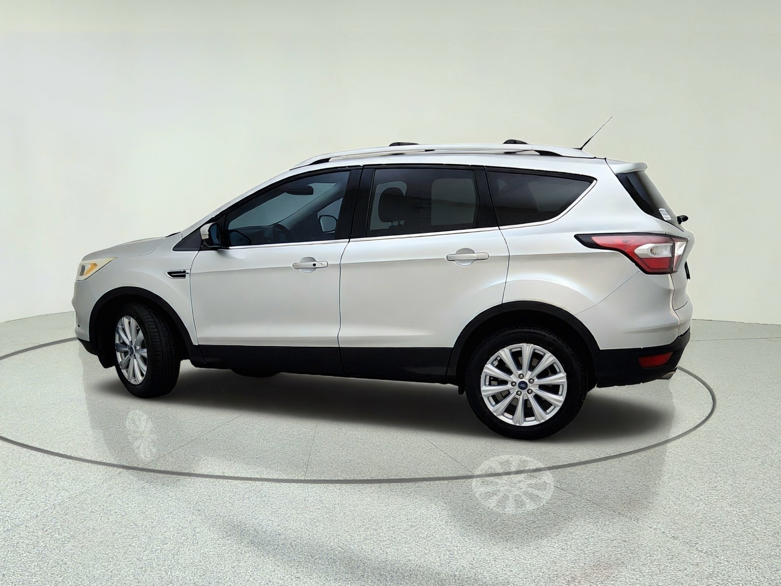 Used 2017 INGOT SILVER Ford Titanium image 13