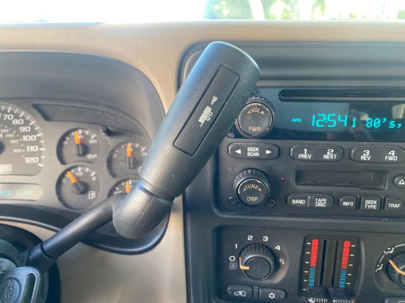 2003 Chevrolet Suburban LT 1 OWNER NO ACCIDENTS in ,