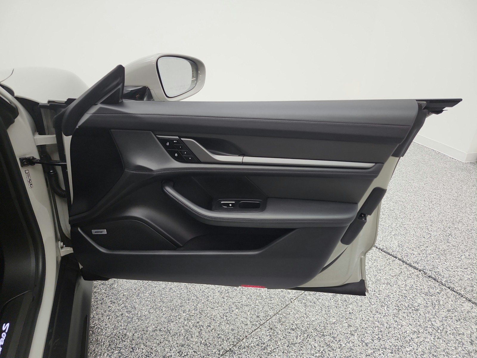 Used 2021 Chalk Porsche Turbo AWD image 23