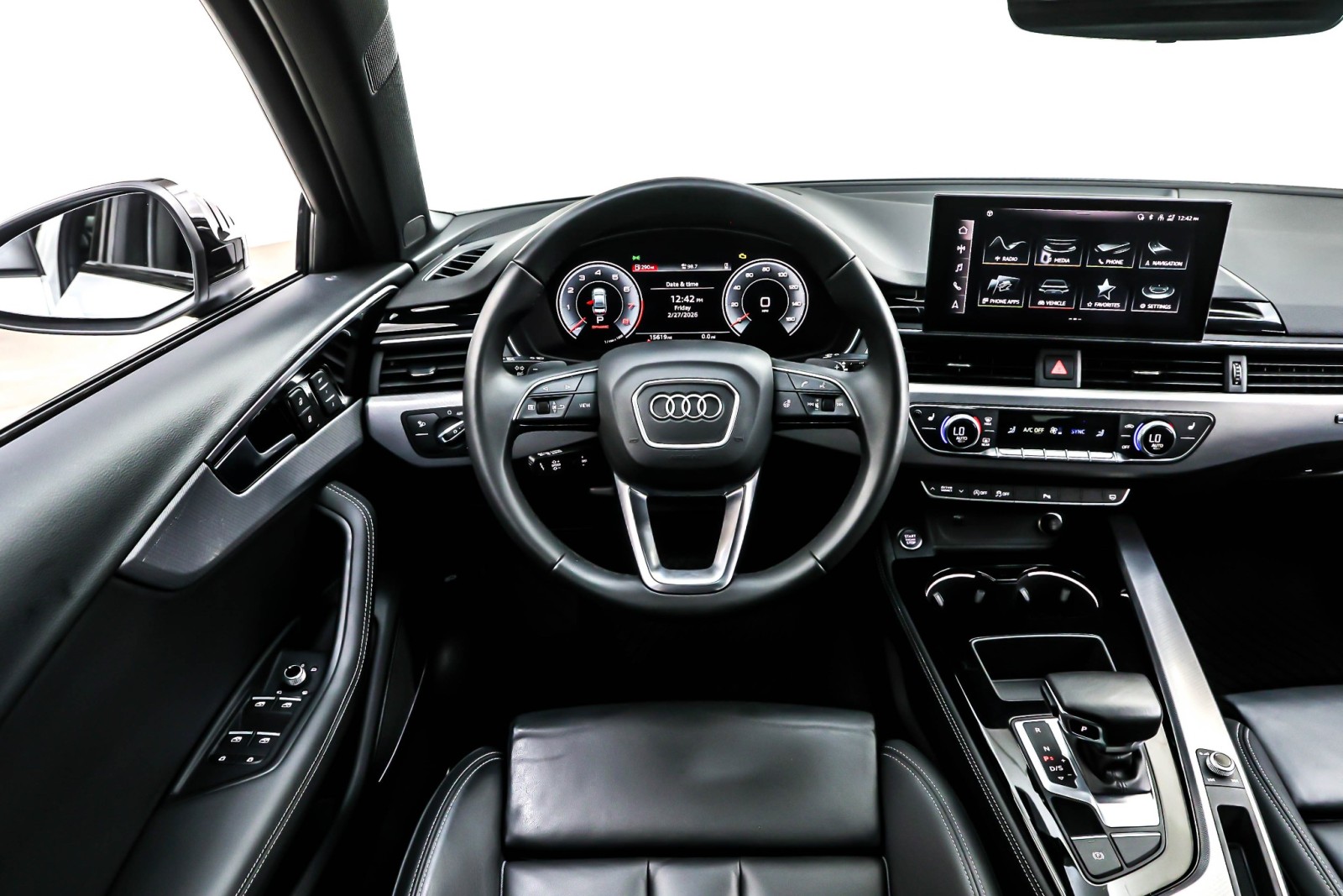 Used 2023 Glacier White Metallic Audi S line Premium Plus 45 TFSI quattro image 4