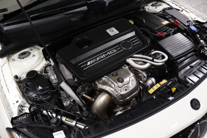 2015 Mercedes-Benz GLA 45 AMG 4MATIC w/Performance Pkgs 4dr Suv in , 