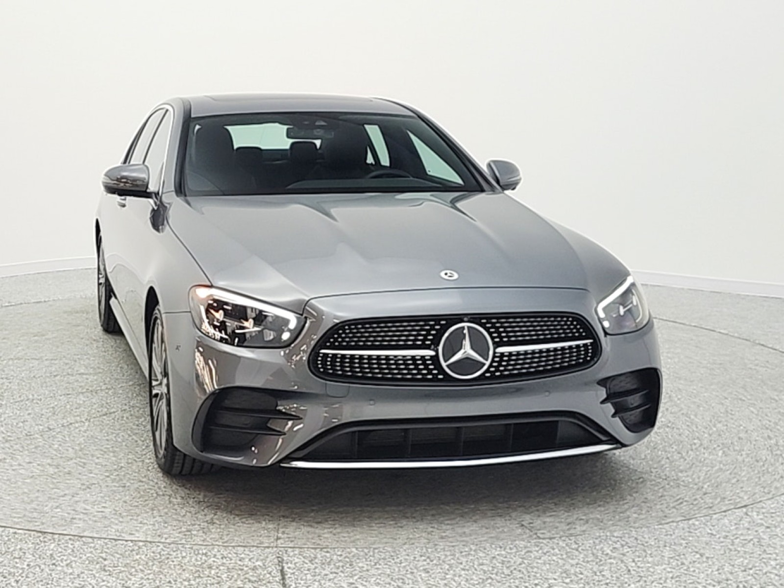 Used 2022 Selenite Grey Metallic Mercedes-Benz E 450 4MATIC® Sedan image 2