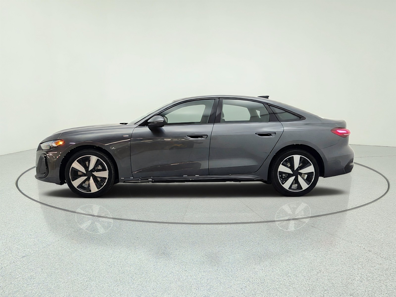 New 2026 Daytona Gray Pearl Effect Audi Premium Plus 2.0 TFSI quattro image 8