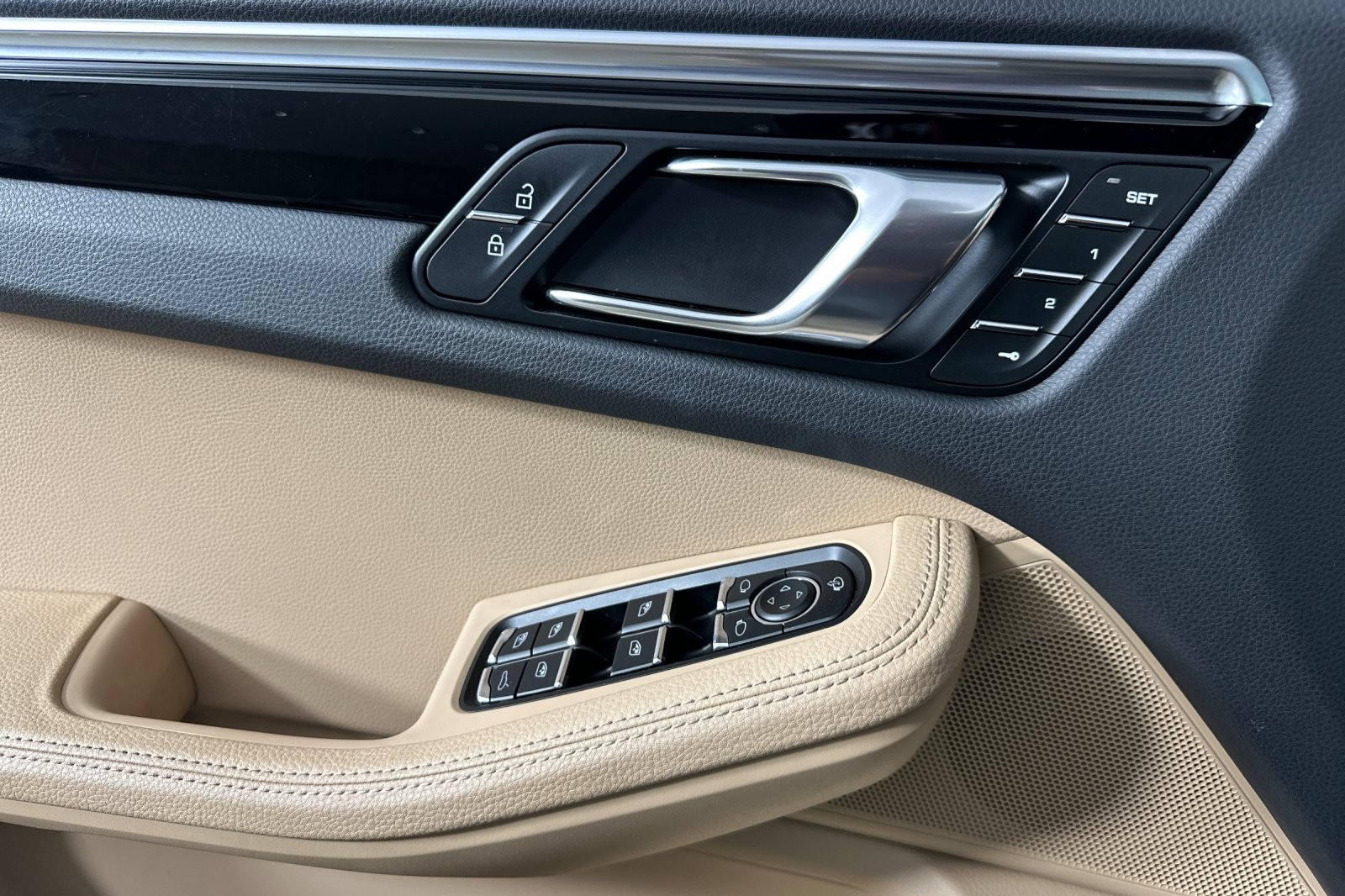 Used 2024 GENETIAN BLUE Porsche  image 10