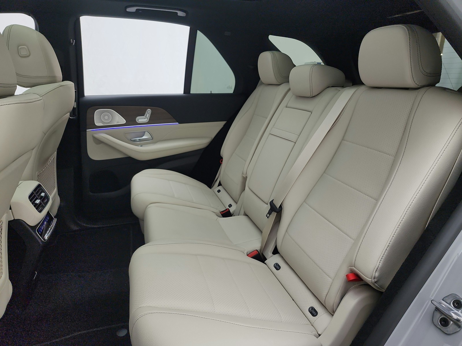 New 2026 MANUFAKTUR Alpine Grey Mercedes-Benz GLE 450 image 11