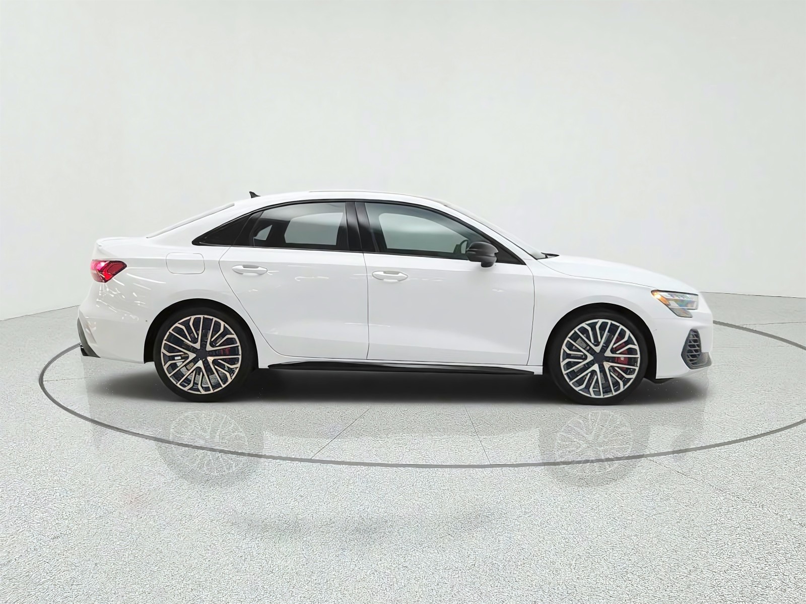 New 2026 Glacier White Metallic Audi quattro *Ltd Avail* image 4