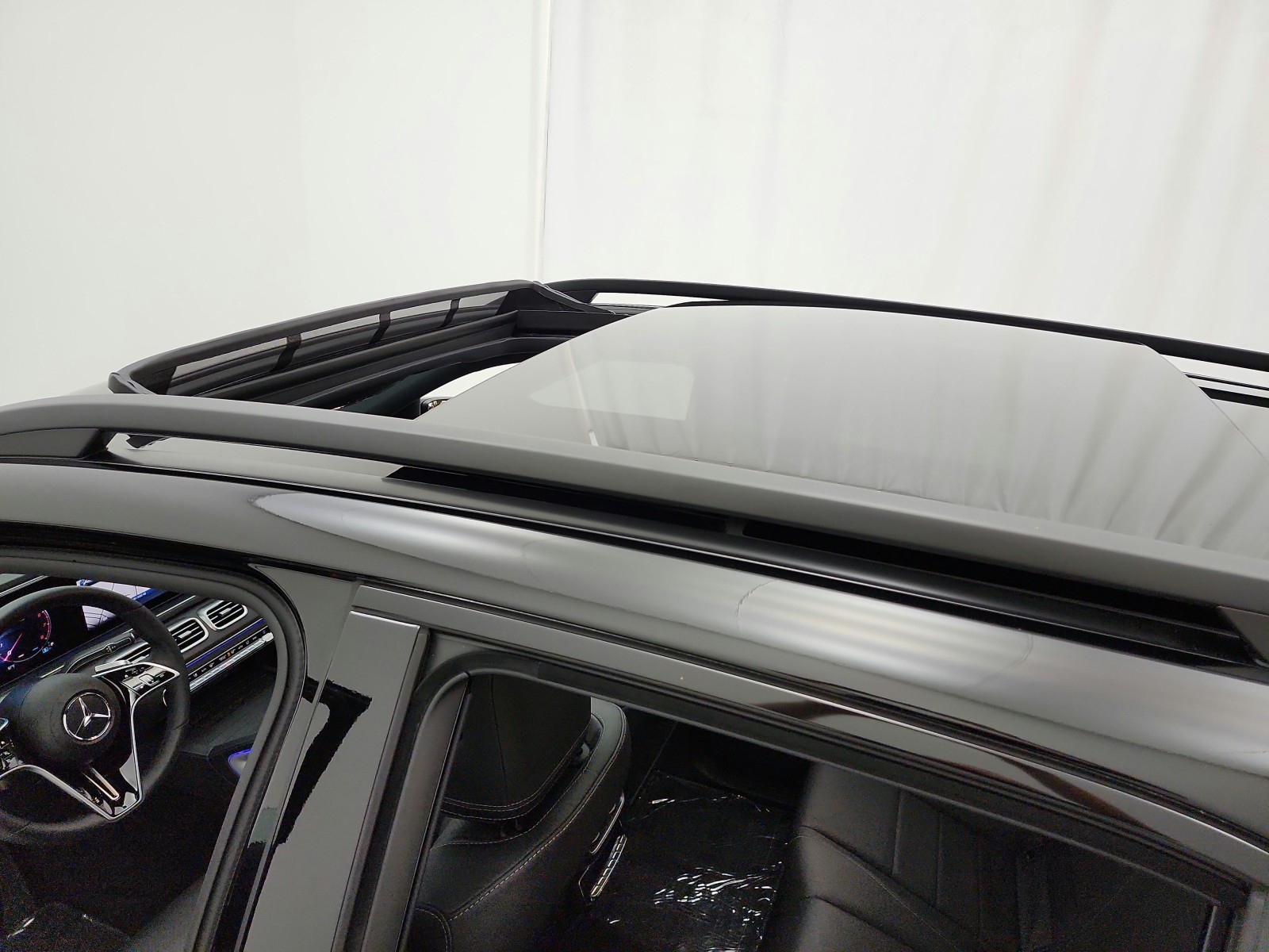 Certified Used 2026 Black Mercedes-Benz GLE 450 4MATIC® SUV image 11