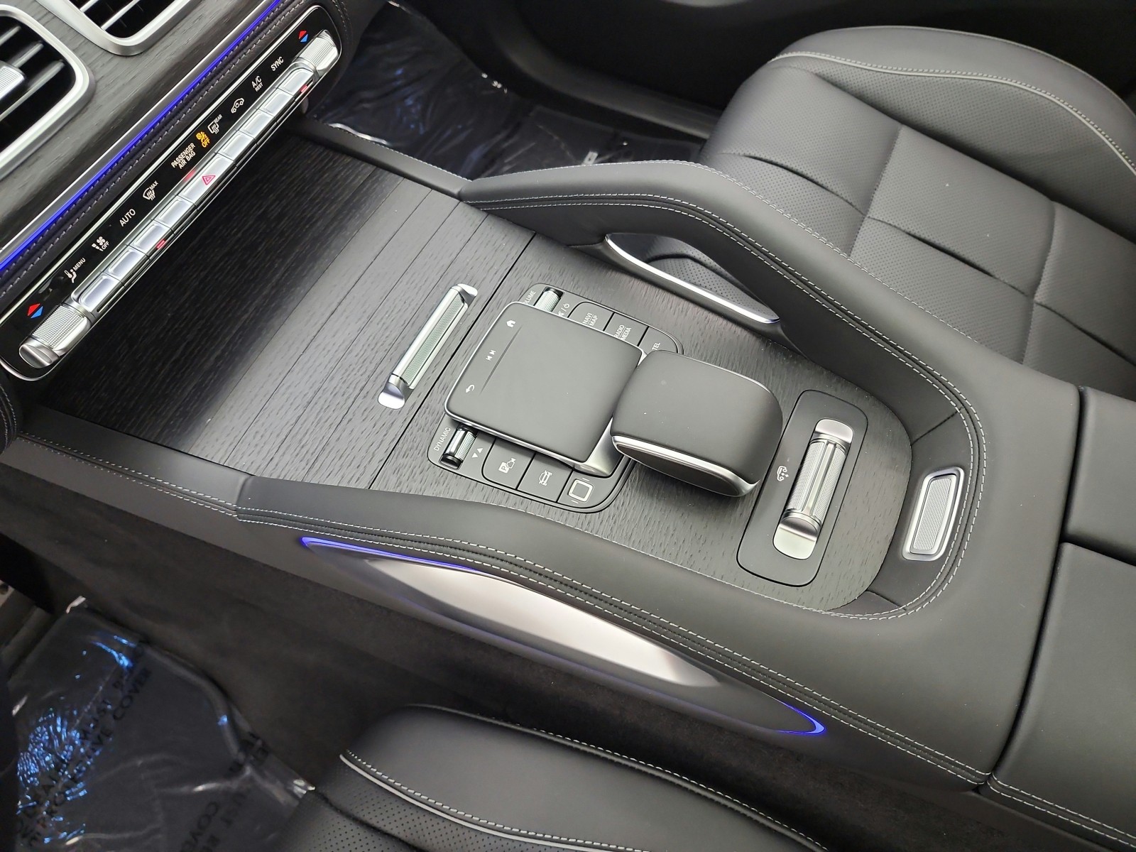 New 2026 Obsidian Black Metallic Mercedes-Benz GLS 580 4MATIC® SUV image 17