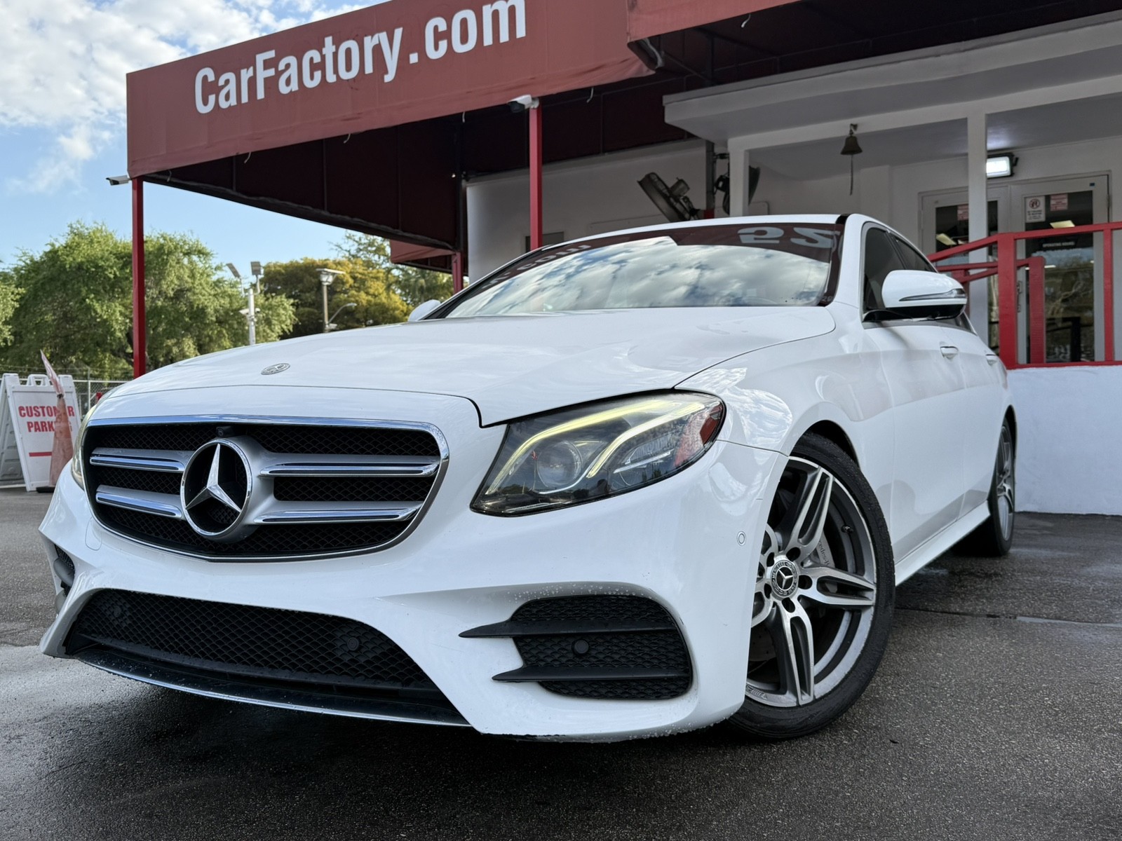 2019 Mercedes-Benz E-Class - $17,477