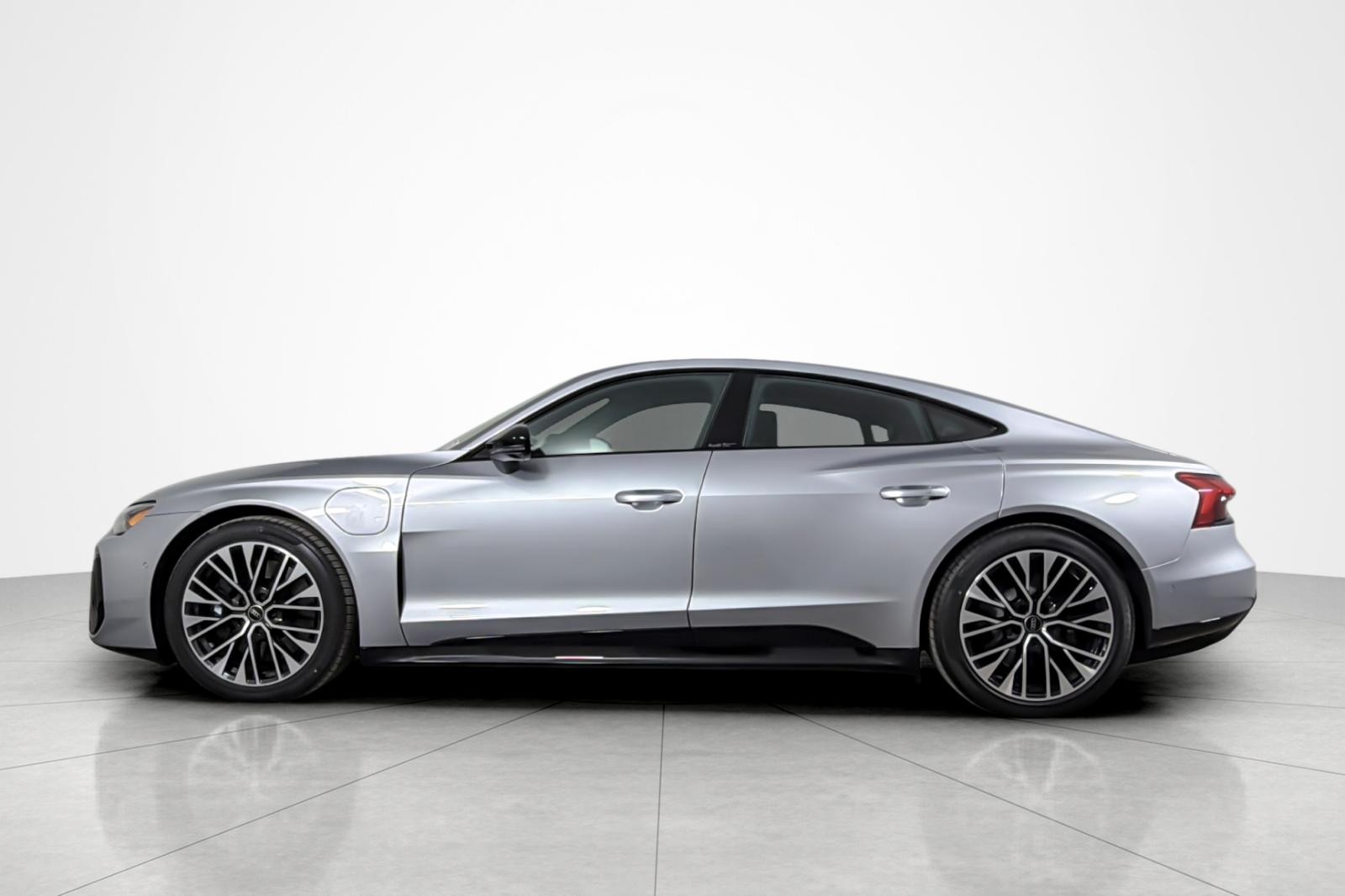 New 2026 Florett Silver Metallic Audi Premium Plus quattro image 3