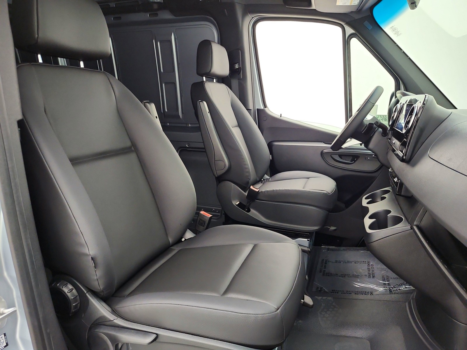 New 2026 Hightech Silver Mercedes-Benz Standard Roof 4-Cyl Diesel image 12