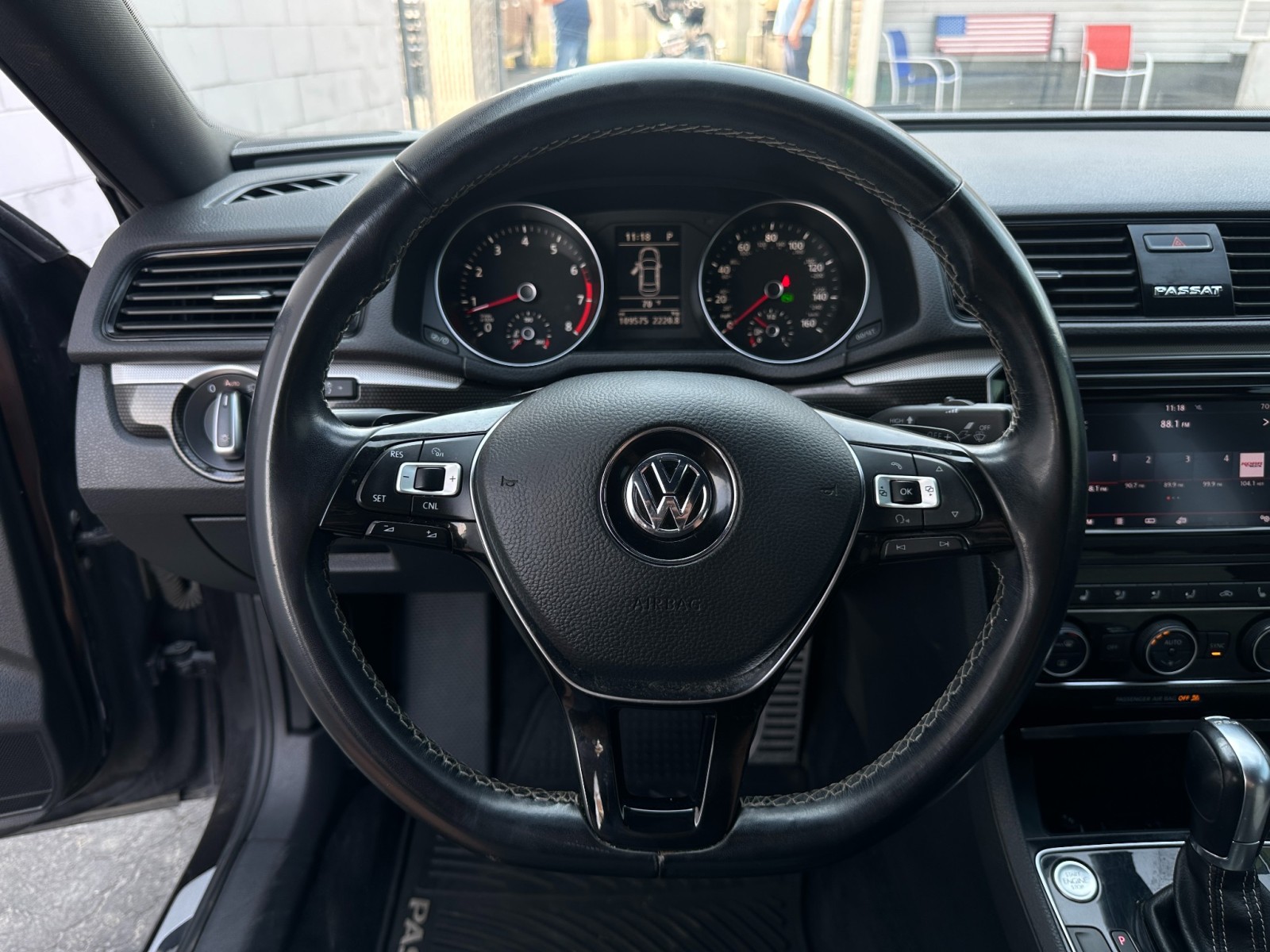 2018 Volkswagen Passat V6 GT 14