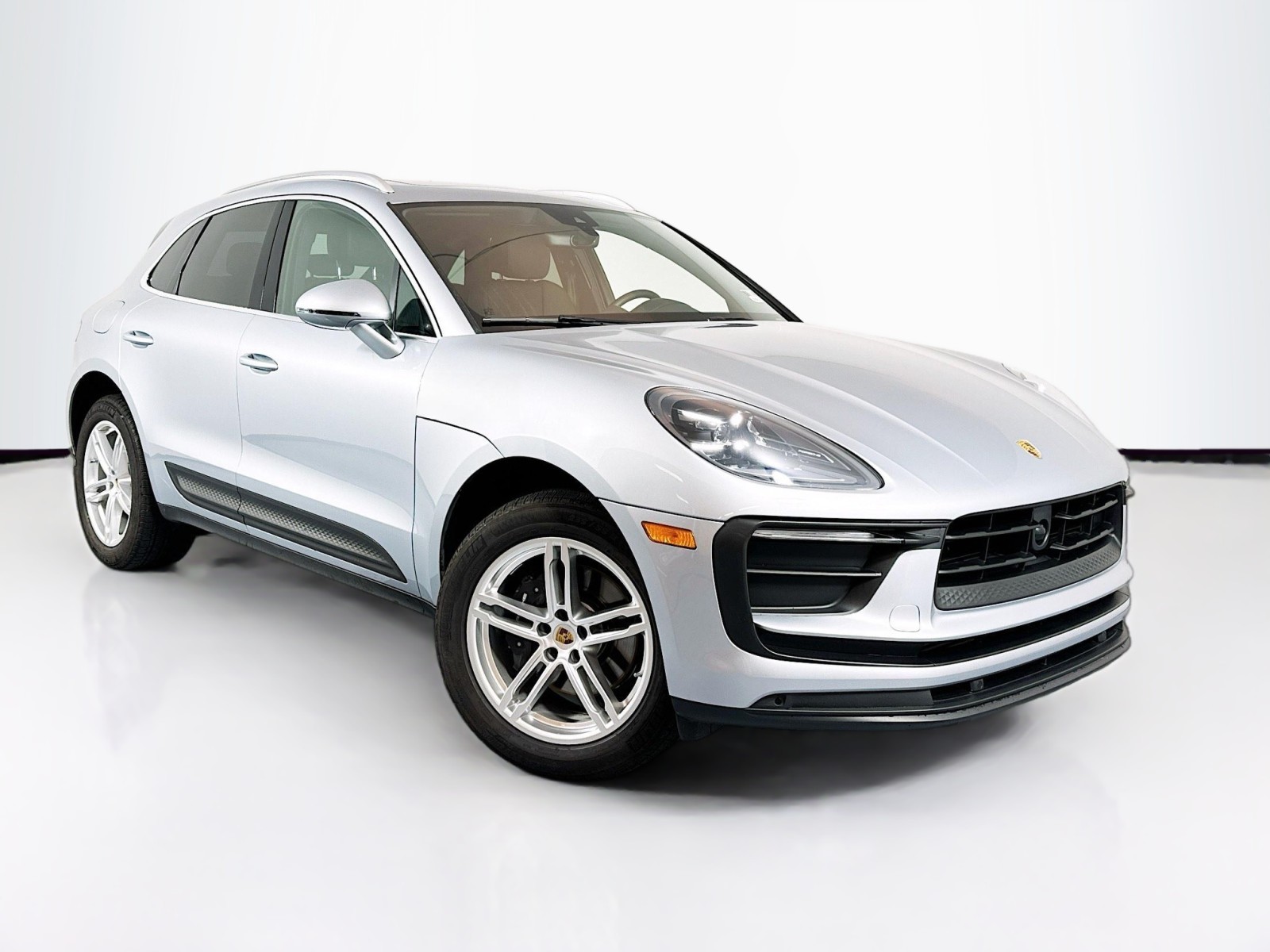 2024 Porsche Macan  3