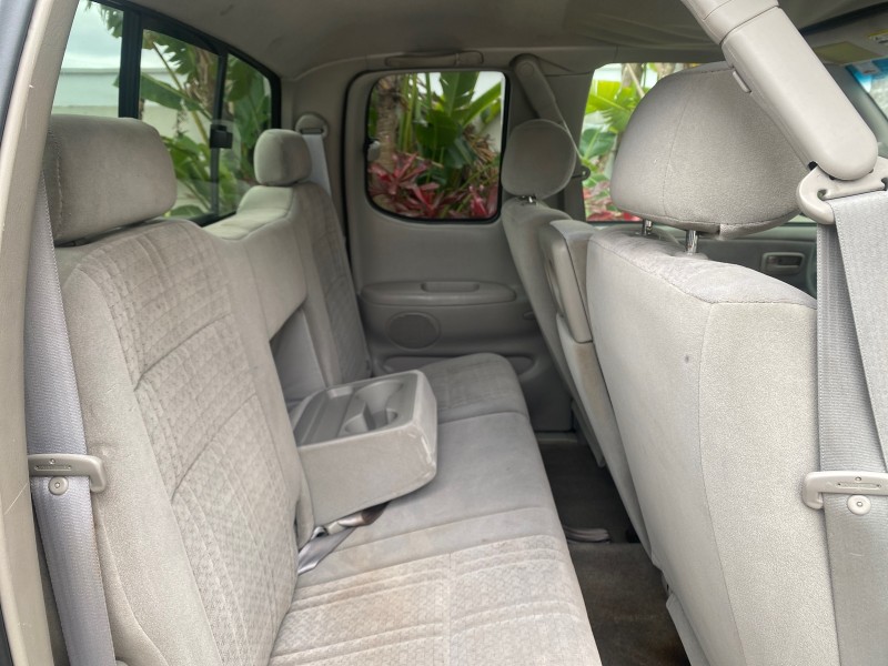 2004 Toyota Tundra SR5 1 OWNER 4WD XTRA CAB STEP SIDE in , 